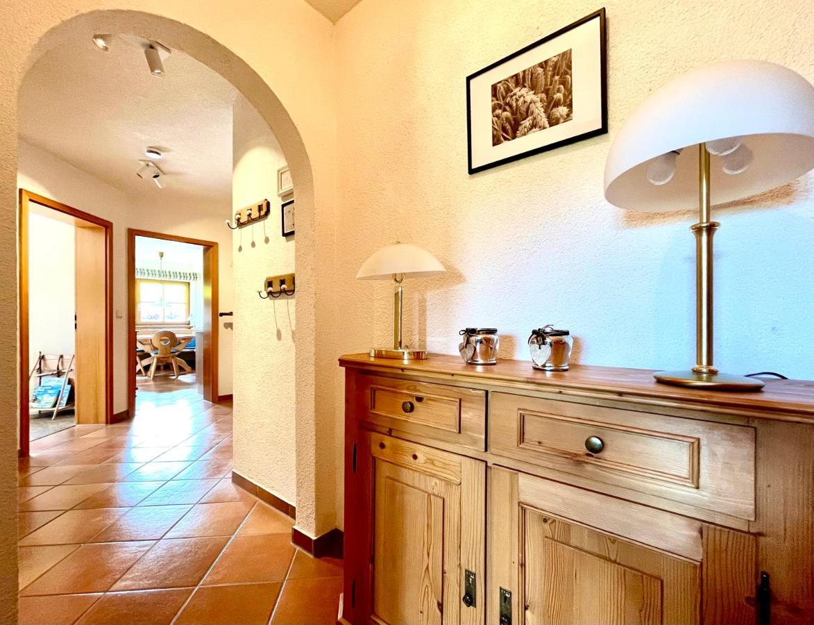 Wunderschoene Wohnung Mit Balkon Und Blick Auf Die Alpen Oberstaufen Exteriör bild