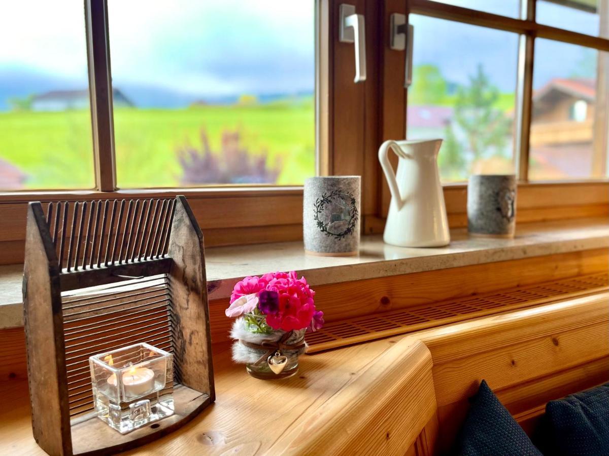 Wunderschoene Wohnung Mit Balkon Und Blick Auf Die Alpen Oberstaufen Exteriör bild